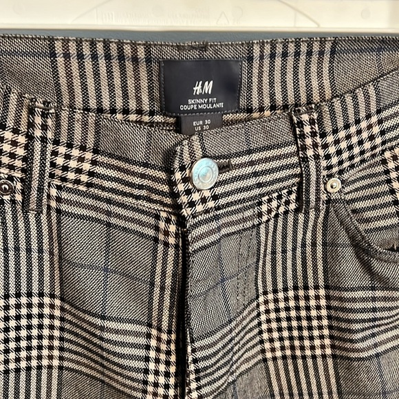 H&M mens skinny fit plaid pants size 30 waist - Picture 3 of 3